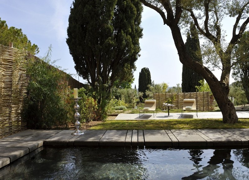 Hôtel Muse : villas privées et familles choyées sous les pins à Saint-Tropez