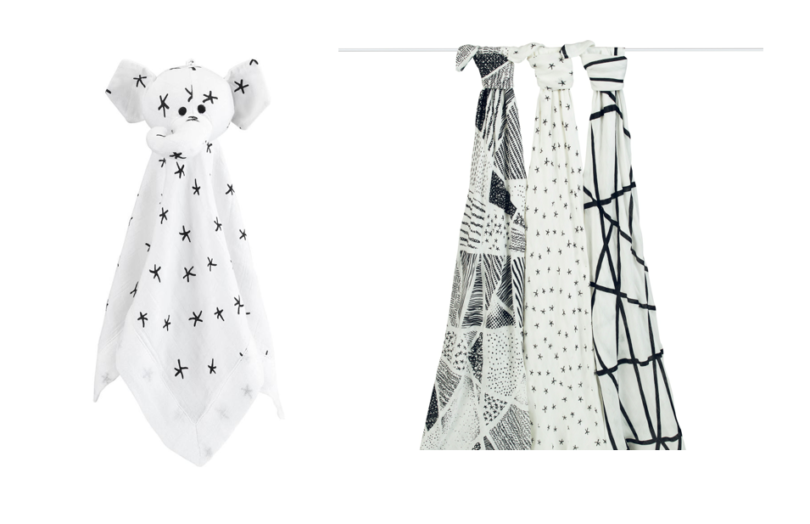 Des langes en noir et blanc pour la collection midnight d’aden + anais