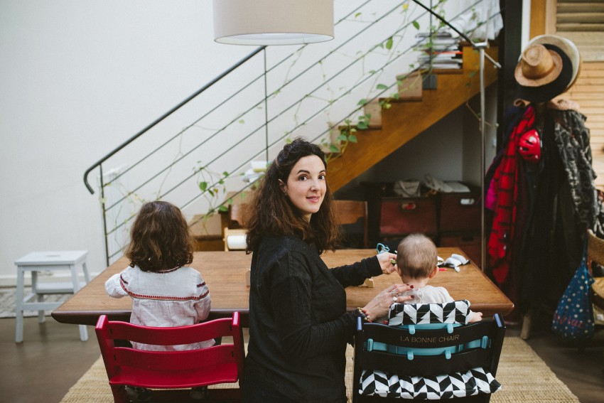 De 0 à 12 mois : comment apprendre à jouer avec un bébé ? - Les LouvesLes  Louves