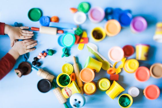 Solution après l’école : Smartsitting, le babysitting inspiré de Montessori