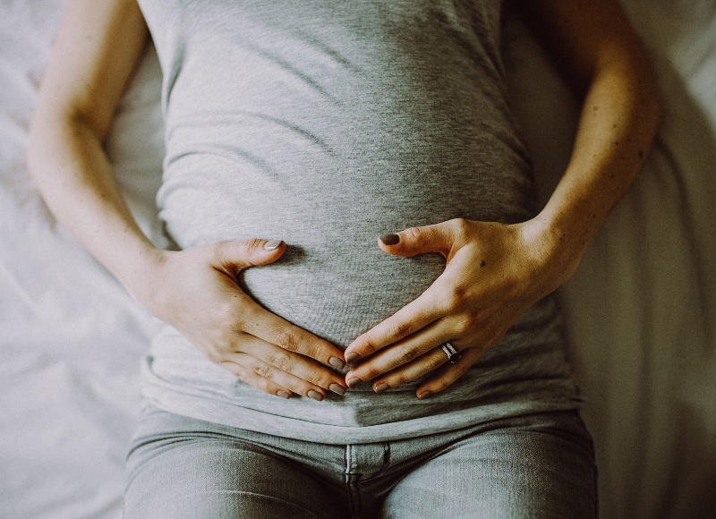 J'ai testé : la ceinture Belly Bandit après l'accouchementLes Louves