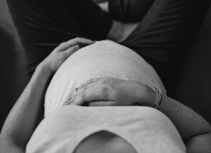 Massage femme enceinte : ce qu’il faut savoir avant de réserver