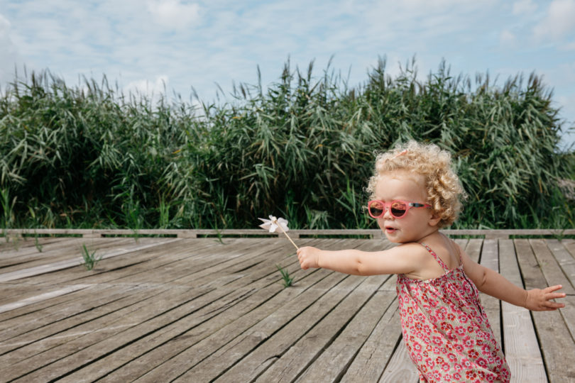 Summer with a baby: our selection of accessories for the beach