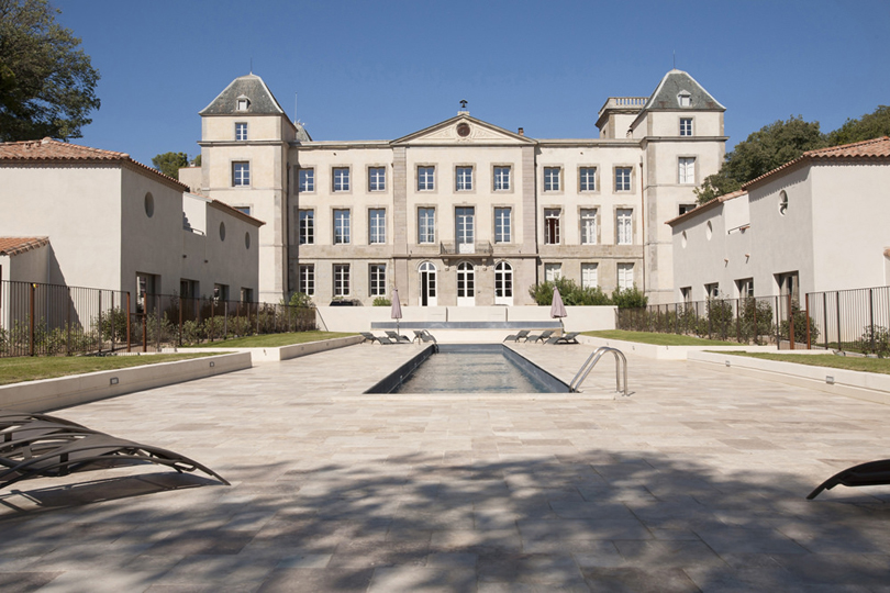 Château de la Redorte : formule avec piscine dans le Sud (Occitanie)