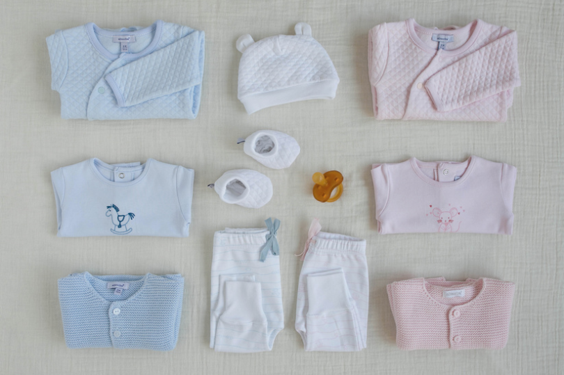 Trousseau de bébé né en hiver : les indispensables