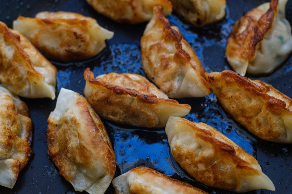 Comment faire sa PÂTE À GYOZA MAISON 🥟-Recette japonaise 