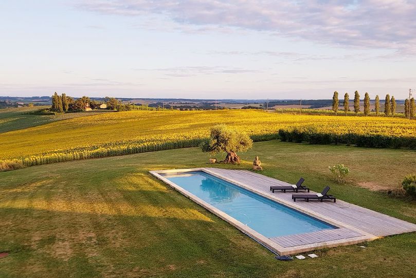 Vacances en France : 5 maisons avec piscine pour passer l’été au vert