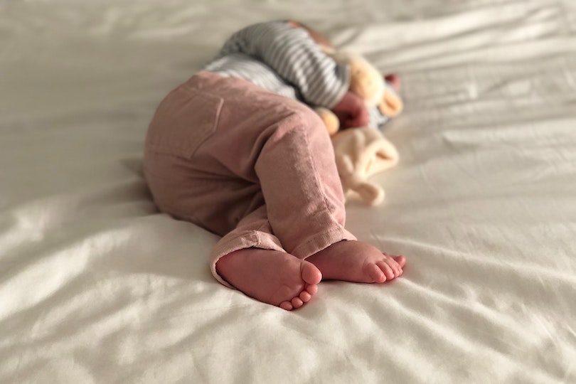 Sommeil du bébé de 2 ans : conseils pour gérer les troubles de l’endormissement