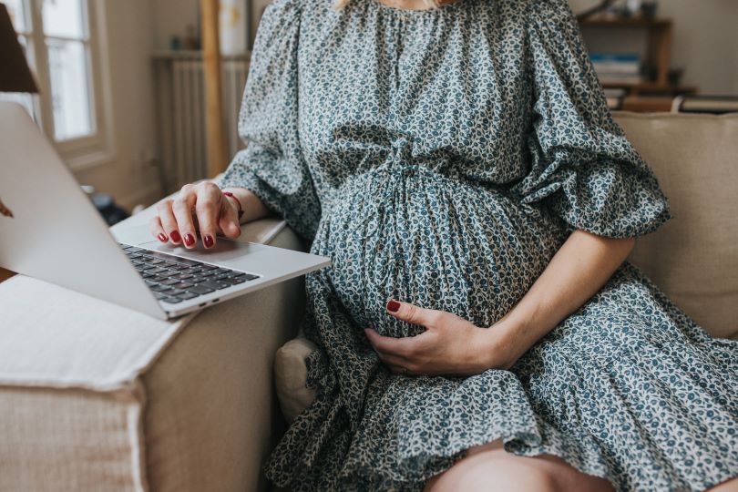 Calendrier de grossesse : suivi complet, mois par mois et semaine par  semaine