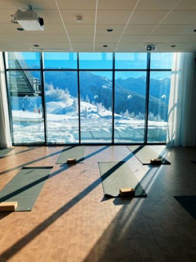 Cours de yoga, La Rosière