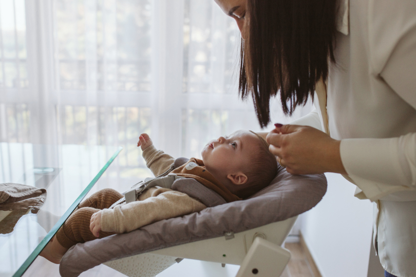 Bébé et signes : favoriser l’apprentissage du langage des tout-petits