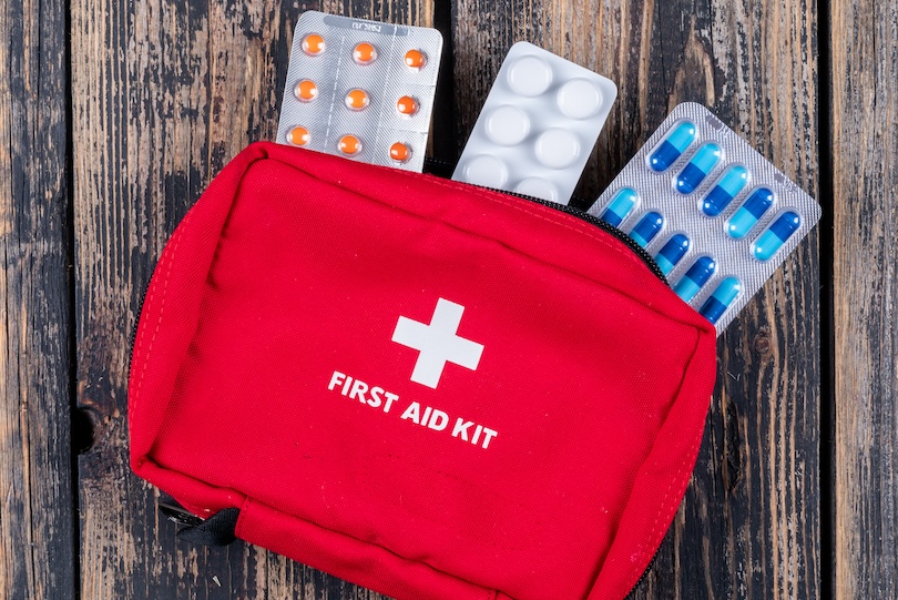 Trousse à pharmacie de voyage : les indispensables pour les séjours au soleil