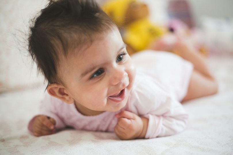 Stimuler son bébé sans s’épuiser : le guide complet