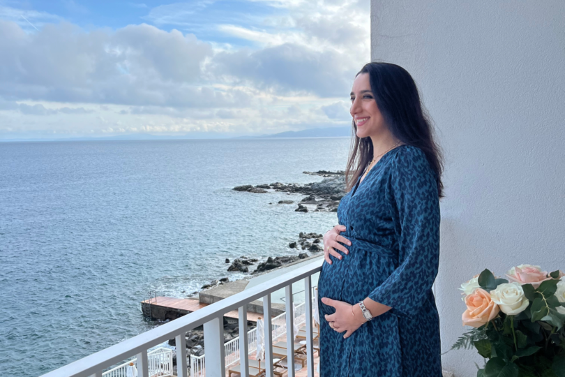 “J’ai voulu crier ‘sauvez-moi'” : Nelly raconte sa dépression post-partum