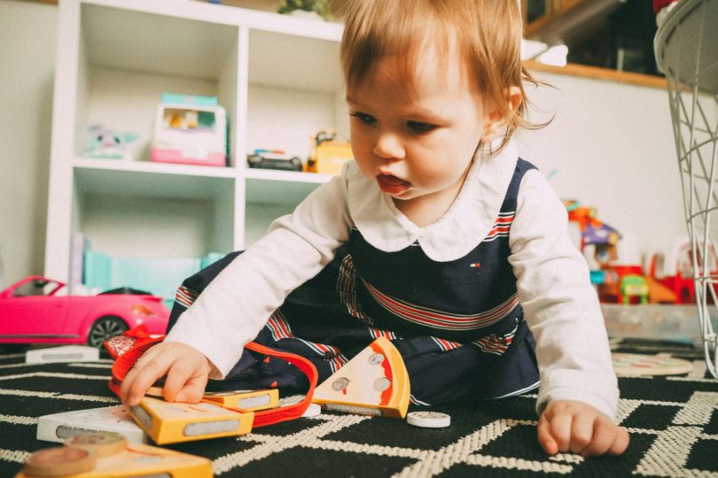 Faut-il vraiment acheter des jouets Montessori ?