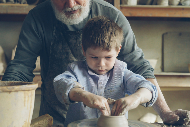 Vacances chez les grands-parents : gérer les conflits d’éducation