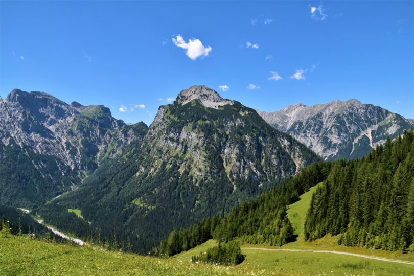 Vacances d’été en famille : 5 raisons de zapper la plage pour la fraîcheur de la montagne