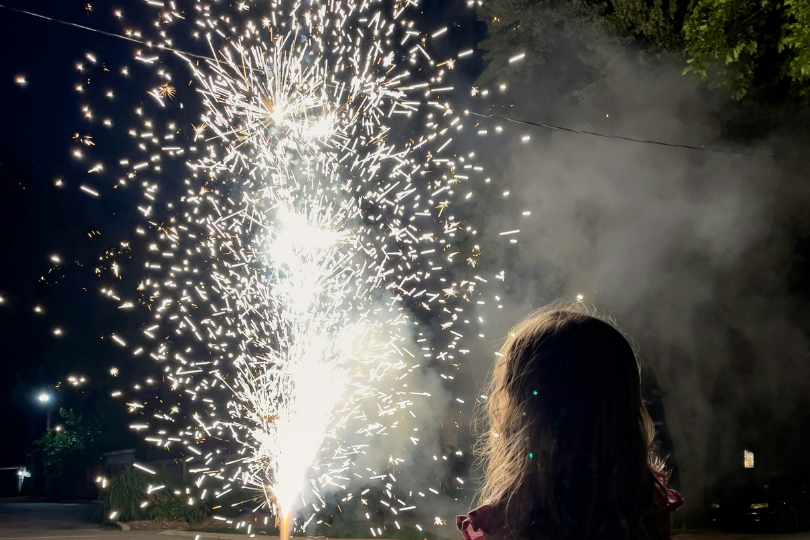 Casque antibruit bébé : notre shopping list pour les feux d’artifice