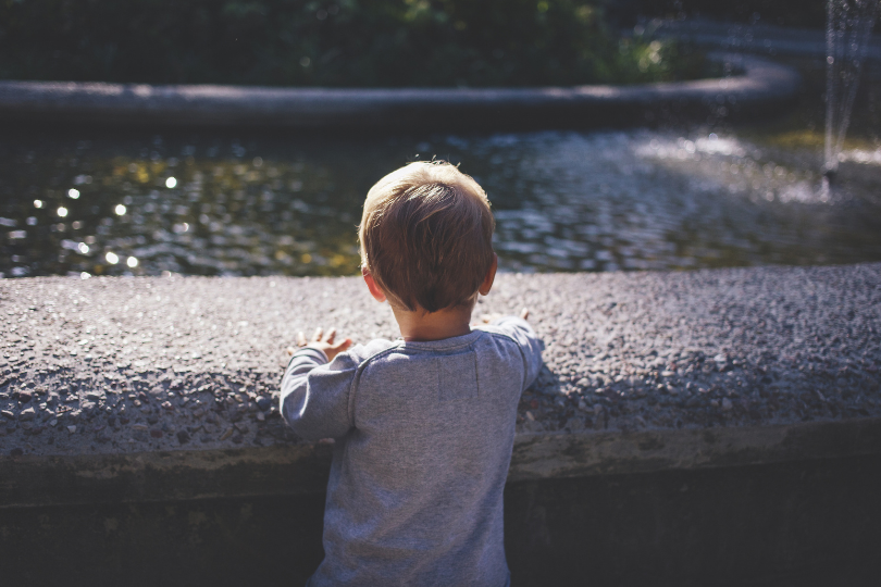 Où faire barboter les enfants gratuitement à Paris cet été ? Les meilleures aires de jeux d’eau