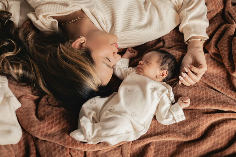 Les listes de naissance XXL : les jeunes parents achètent-ils trop avant l’arrivée de bébé ?