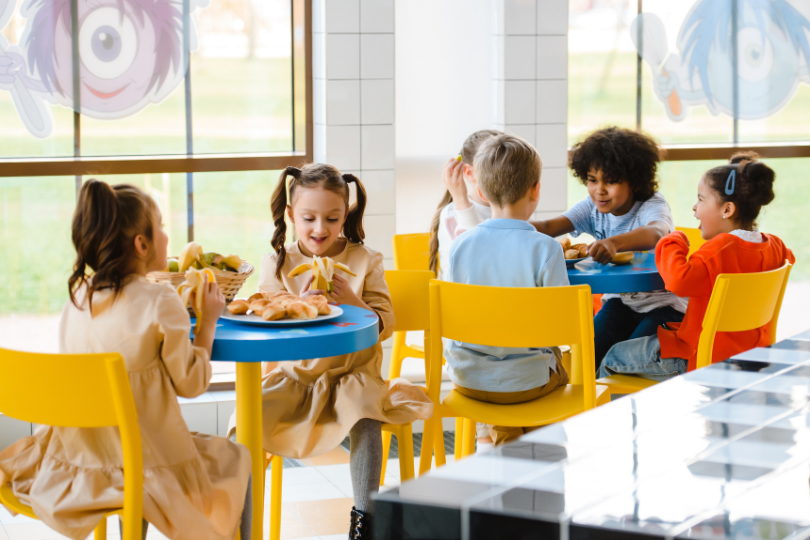 Enfant qui ne mange pas à la cantine : quand faut-il vraiment s’inquiéter ?