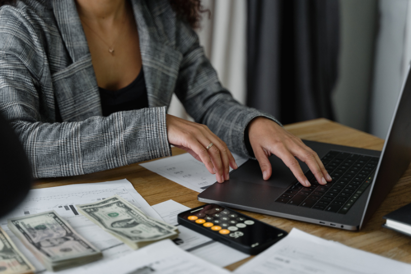 Combien une mère au foyer devrait-elle être payée ?