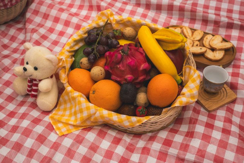Glaces, pastèque, tomates : les aliments stars de l’été sont-ils adaptés aux bébés ?