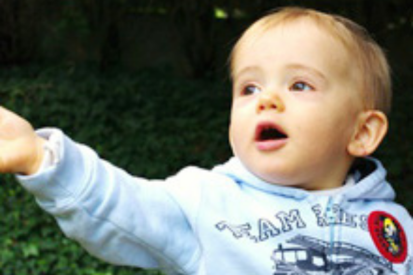 Dico des petits bouts : 4 astuces indispensables pour conserver la liste de leurs premiers mots inventés