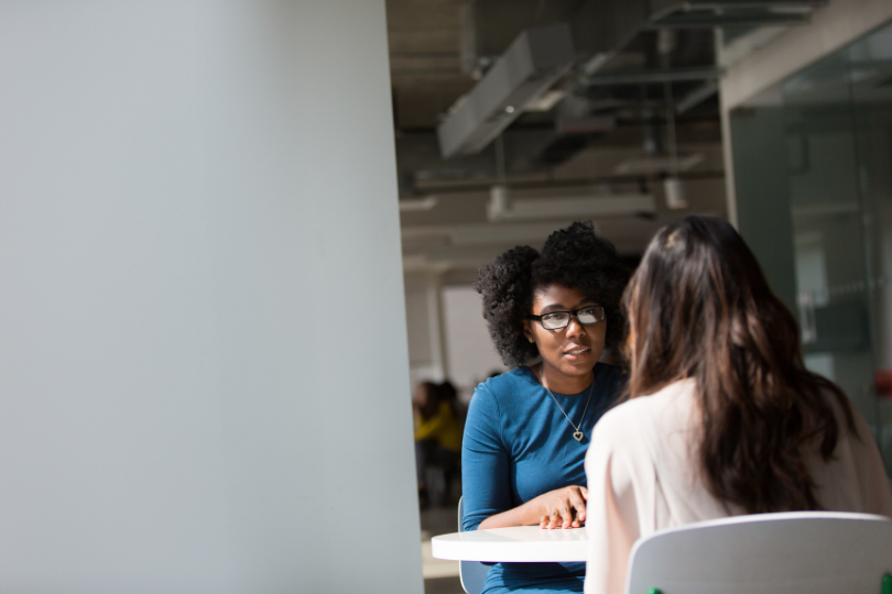 Fausse couche et arrêt de travail : faut-il cacher le motif à son employeur ?