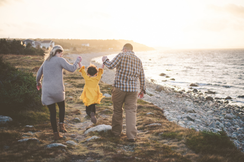 Grands-parents peu présents : la déception de devenir mère et de ne pas pouvoir compter sur eux